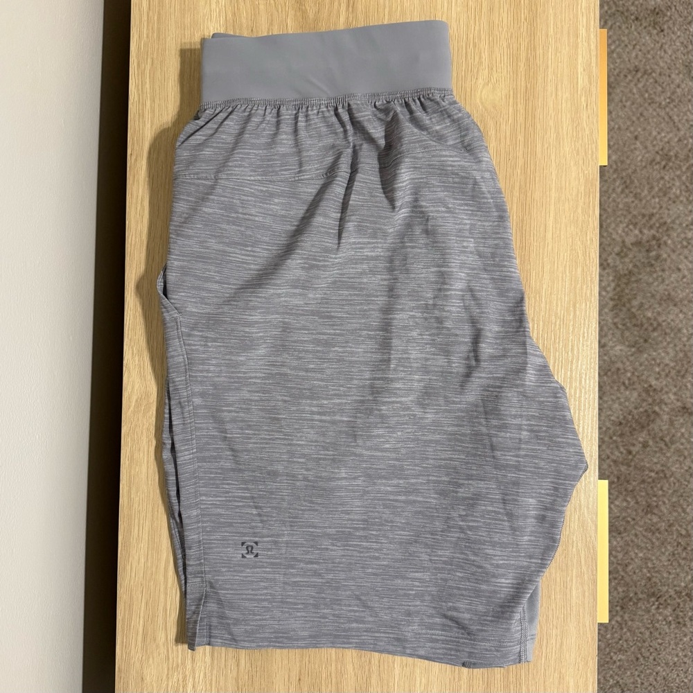 Lululemon | T.H.E. Short *Linerless 9" - Picture 3 of 5